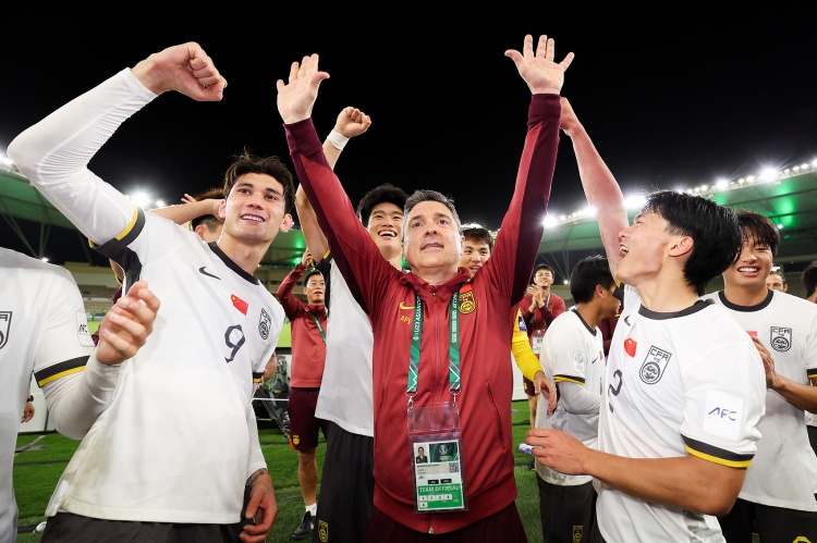 乐鱼官网-尊重规律！安东尼奥18年起带U15国足一路栽培 邵佳一曾任领队助教