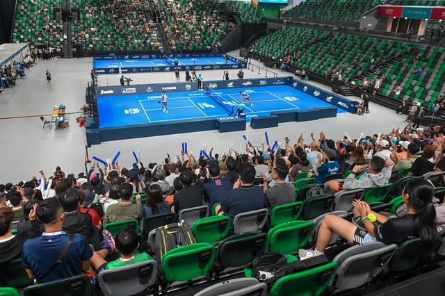 最近年轻人，开始爱上匹克球？